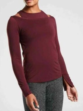 Athleta NWT Essence Groove Top
